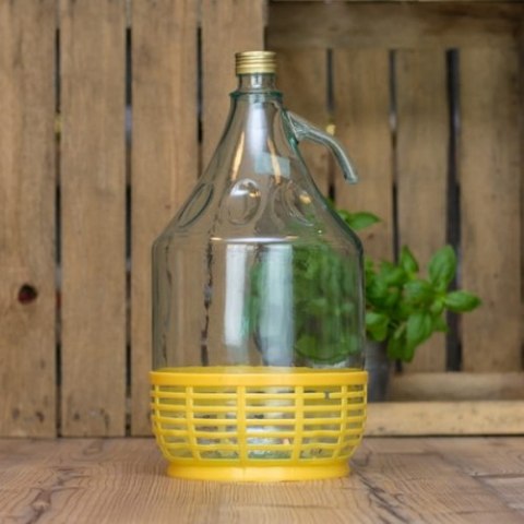 Gąsior DAMA, butelka na wino i bimber 5l w koszu plastikowym z zakrętką Gąsior DAMA, butelka na wino i bimber 5l w koszu plastikowym z zakrętką