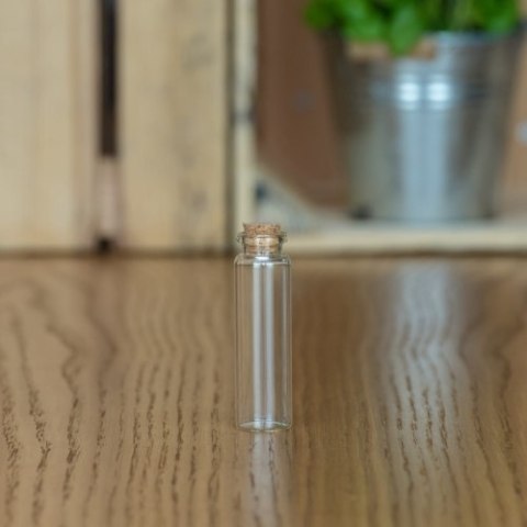 Butelka szklana 18ml z korkiem Butelka szklana 18ml z korkiem